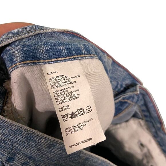 Vintage Tommy Hilfiger Classic Fit Blue Wash Y2K Jeans in Size 14 Regular - Picture 12 of 12